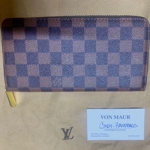 Louis Vuitton Zippy Wallet Damier Ebene